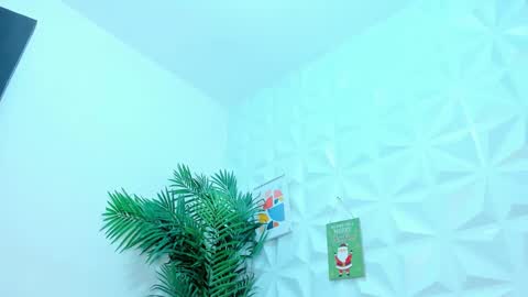 hellen     online show from 12.28.24