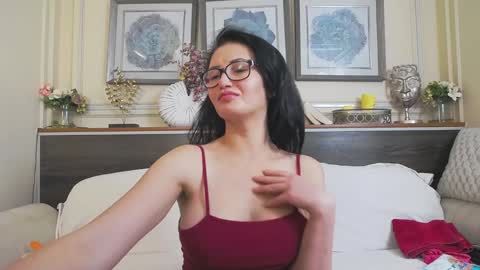    online show from 01.10.25