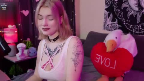 HellenHorny online show from 02.20.25