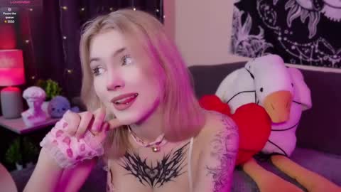 HellenHorny online show from 02.24.25