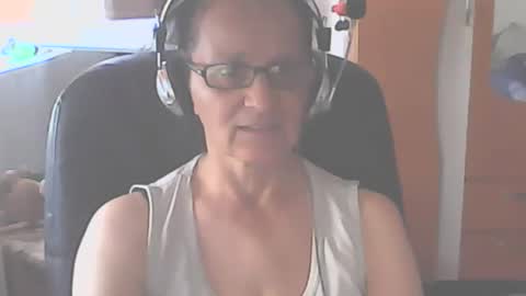 hellenmarie online show from 09.14.25