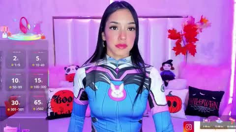 Snapshot of hellenparis1 chatting on 10.07.25 Hellen Paris online show from 10.07.25