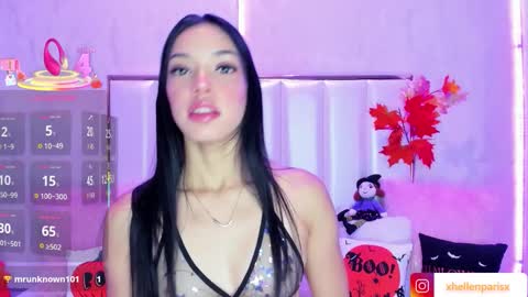 Snapshot of hellenparis1 chatting on 10.13.25 Hellen Paris online show from 10.13.25