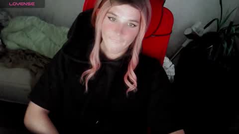 Snapshot of hellenspellman chatting on 09.08.25 Helen Spellman online show from 09.08.25