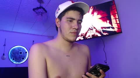 Snapshot of hellmike_ chatting on 12.31.24 Call me Mike-----INSTAGRAM hellofmike INDEPENDENT MODEL online show from 12.31.24