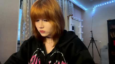 hellokinki online show from 05.25.26