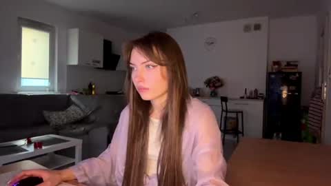 hellyluxury online show from 07.16.26