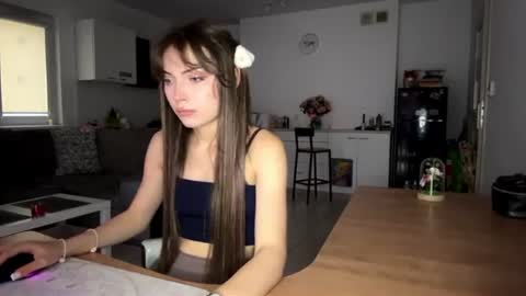 hellyluxury online show from 07.17.26