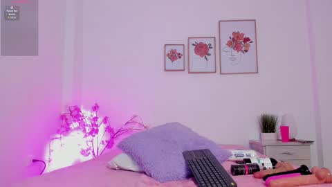 Hellzel online show from 10.20.25