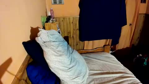 helokitkat online show from 11.12.25