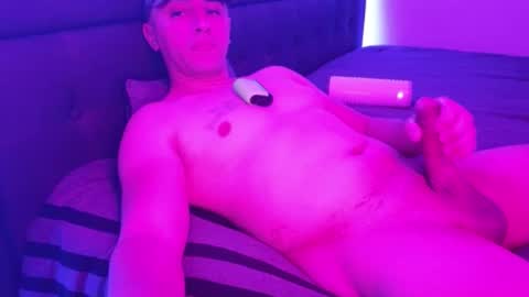 HENNIDRIP online show from 11.23.25