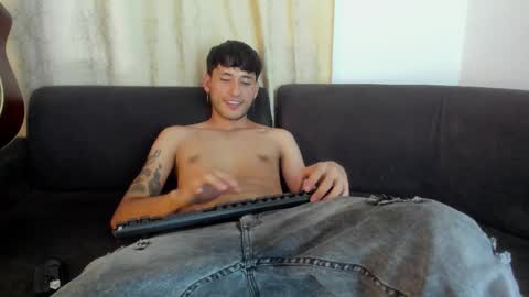 henrik_senn online show from 09.24.25