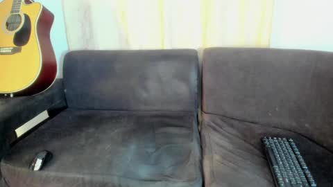 henrik_senn online show from 11.05.25