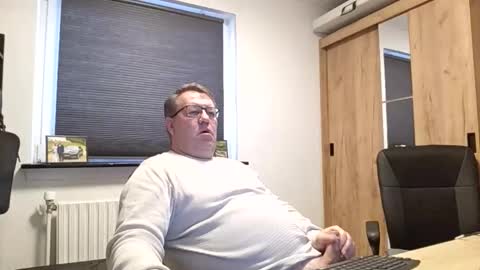 Snapshot of henrikrp1971 chatting on 02.09.26 henrikrp1971 online show from 02.09.26