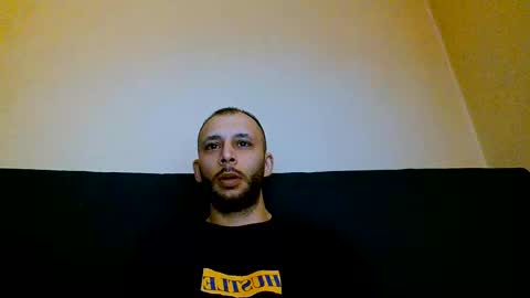 Snapshot of henryaxe chatting on 02.14.25 HenryAxe online show from 02.14.25