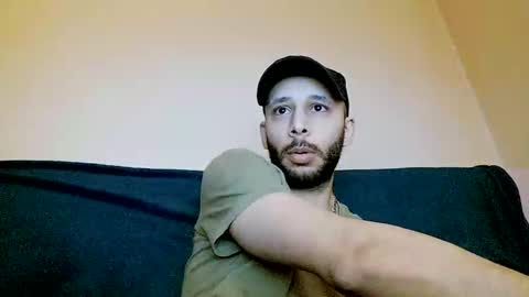 Snapshot of henryaxe chatting on 02.25.25 HenryAxe online show from 02.25.25
