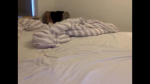 Snapshot of henryhipster chatting on 10.10.25 Henryhipster  sub  spank useme new Europe Twink kiss first fit kinky naughty online show from 10.10.25