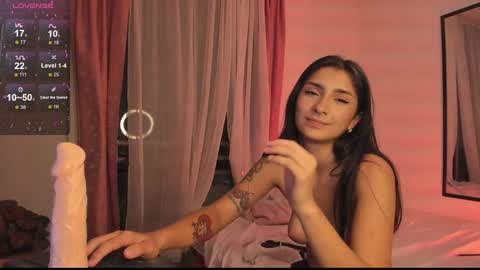 Hello I am Valentina independent Colombian model I love sensuality and pleasure welcome online show from 12.02.24