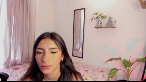 Hello I am Valentina independent Colombian model I love sensuality and pleasure welcome online show from 02.02.25