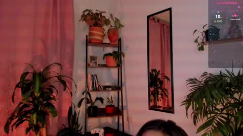 Hello I am Valentina independent Colombian model I love sensuality and pleasure welcome online show from 02.24.25