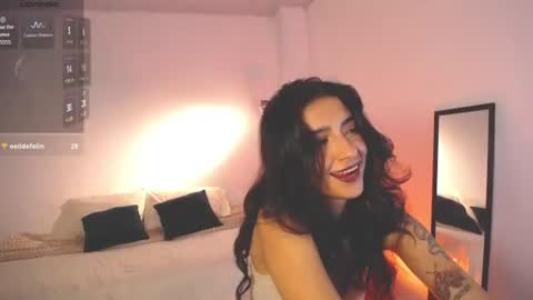 Hello I am Valentina independent Colombian model I love sensuality and pleasure welcome online show from 07.28.26