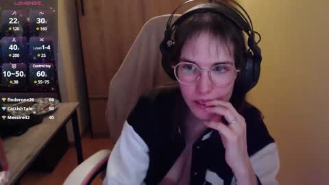 Snapshot of heraluna_ chatting on 12.14.24 HeraLuna  online show from 12.14.24