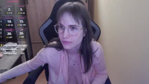 Snapshot of heraluna_ chatting on 01.17.25 HeraLuna  online show from 01.17.25