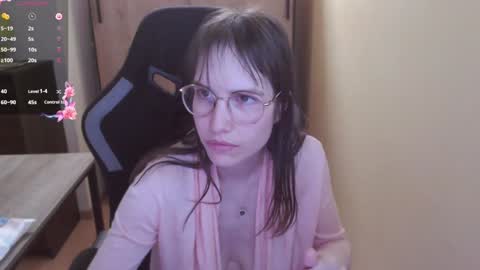 Snapshot of heraluna_ chatting on 01.21.25 HeraLuna  online show from 01.21.25