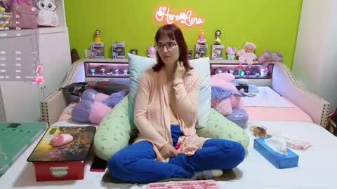 HeraLuna  online show from 03.23.26