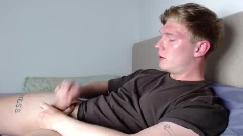 Snapshot of hercules__ chatting on 02.06.26 Gregblonde Alextattoo online show from 02.06.26