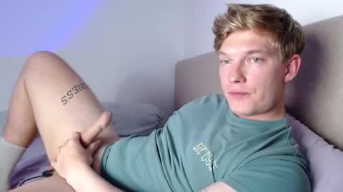 Snapshot of hercules__ chatting on 02.17.26 Gregblonde Alextattoo online show from 02.17.26