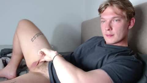 Snapshot of hercules__ chatting on 02.28.26 Gregblonde Alextattoo online show from 02.28.26