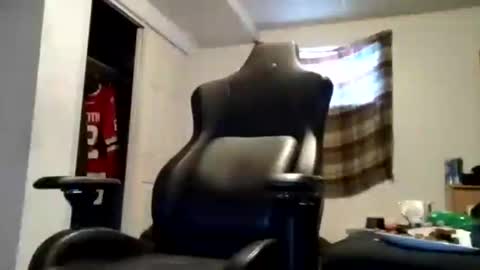 Hereforbootyyyy online show from 01.06.25