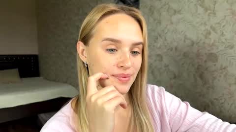 Sylvia online show from 09.25.25