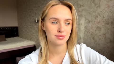 Sylvia online show from 10.03.25