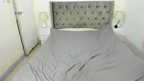 Snapshot of herminia_armani chatting on 12.17.25 Herminia online show from 12.17.25