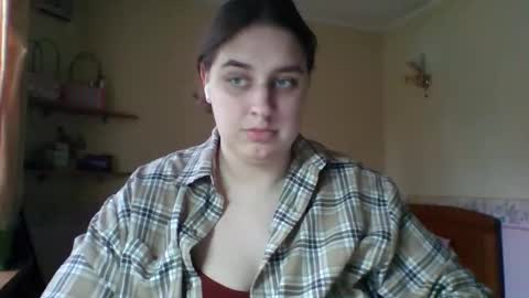 hess_luna_ online show from 11.12.25