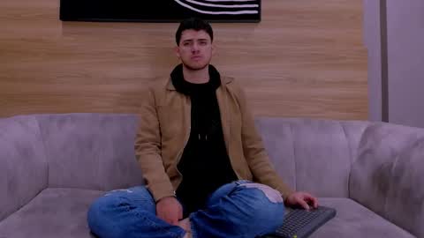 heteros men online show from 12.20.25