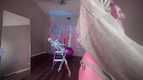 Snapshot of hexivu chatting on 02.10.25 salem online show from 02.10.25