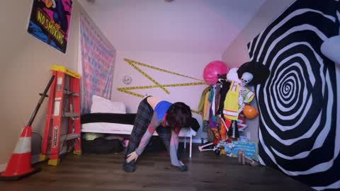 Snapshot of hexivu chatting on 09.21.25 salem online show from 09.21.25