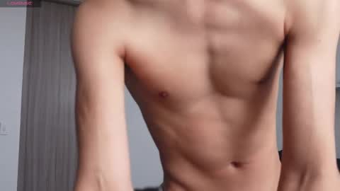 Snapshot of hey_cesard chatting on 02.14.25 hey_cesard online show from 02.14.25