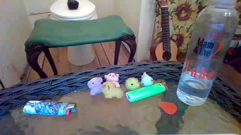 Snapshot of hey_mikky chatting on 03.10.25 hey_mikky online show from 03.10.25