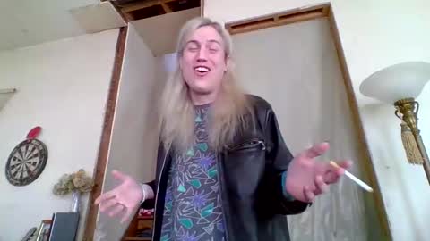 Snapshot of hey_mikky chatting on 03.10.25 hey_mikky online show from 03.10.25
