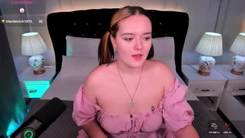 Amazing Mary  online show from 09.25.25