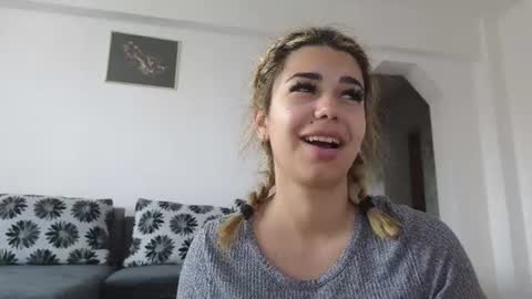 Snapshot of heysianna chatting on 06.29.26 Siana online show from 06.29.26