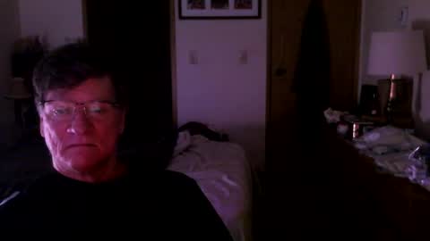 Snapshot of hg99too chatting on 10.18.25 hg99too online show from 10.18.25