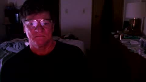 Snapshot of hg99too chatting on 10.22.25 hg99too online show from 10.22.25