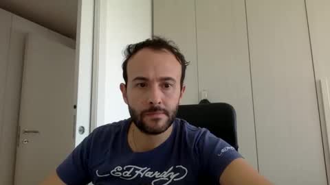 Snapshot of hhombre chatting on 09.25.25 hhombre online show from 09.25.25