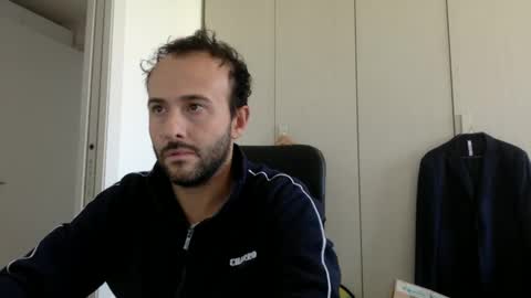 Snapshot of hhombre chatting on 10.09.25 hhombre online show from 10.09.25