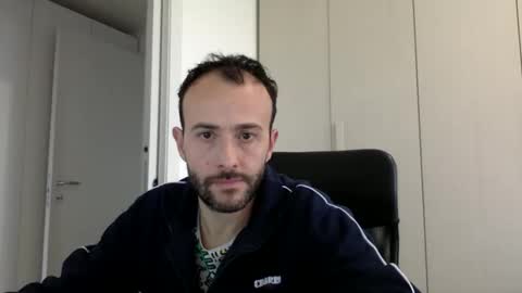 Snapshot of hhombre chatting on 04.13.26 hhombre online show from 04.13.26
